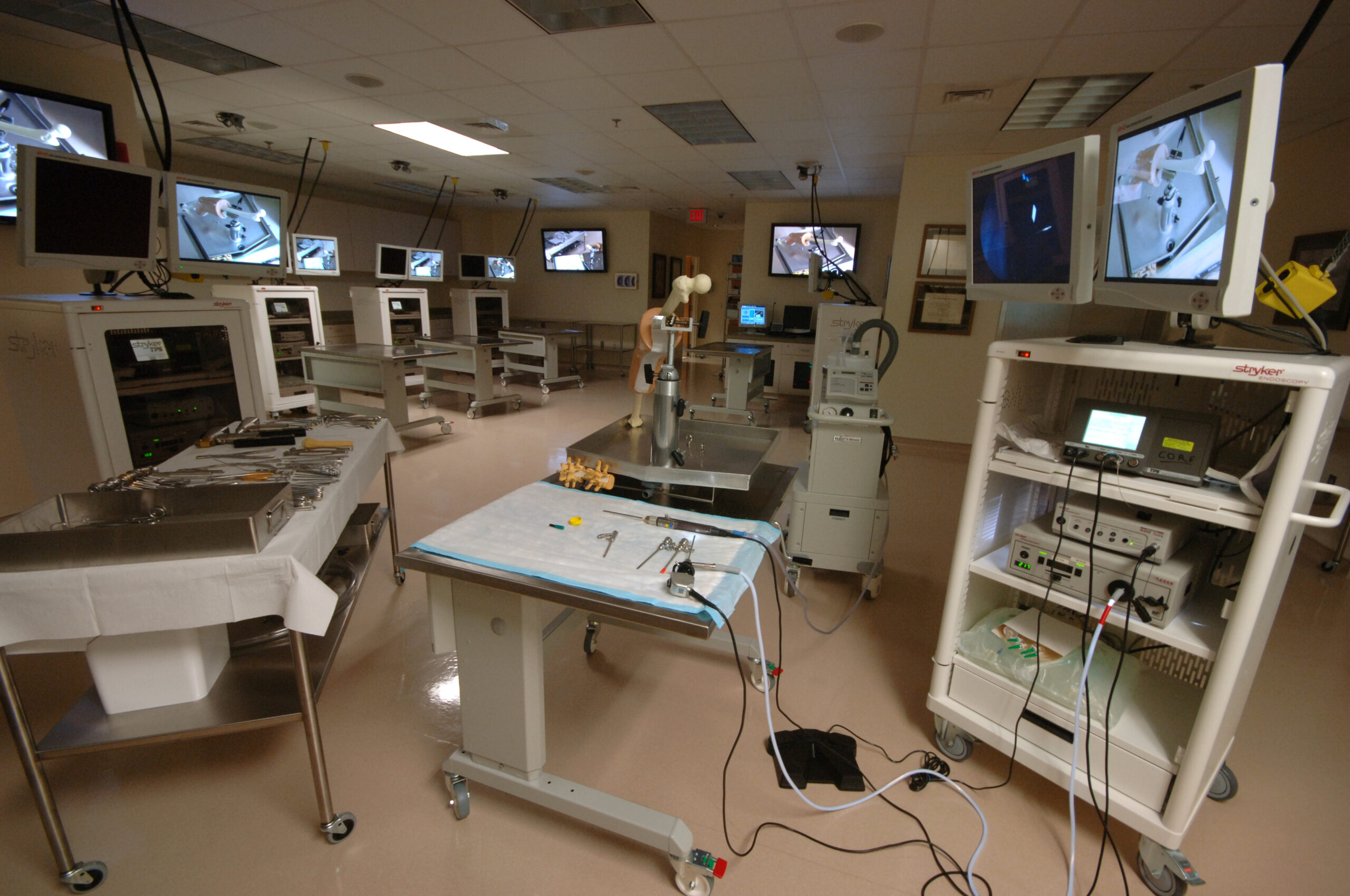 Full Simulation Setup of Instructor and Students Stations